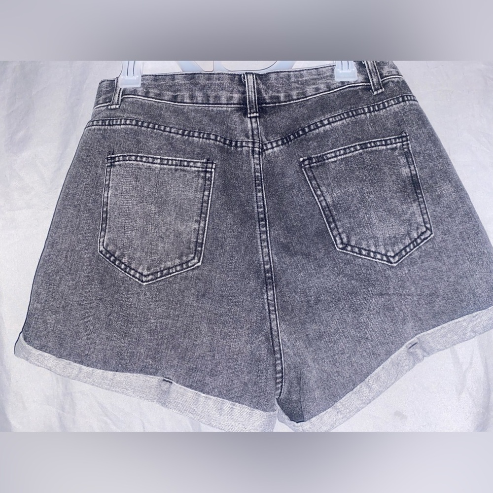SHEIN high waisted jean shorts - Picture 2 of 3